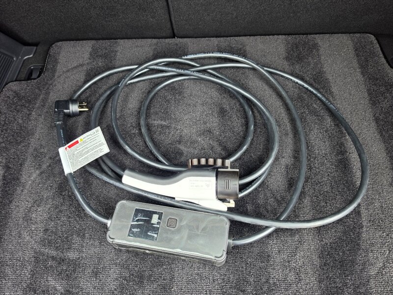 2023 Kia Niro Plug-In Hybrid EX - Photo 3 - De Pere, WI 54115