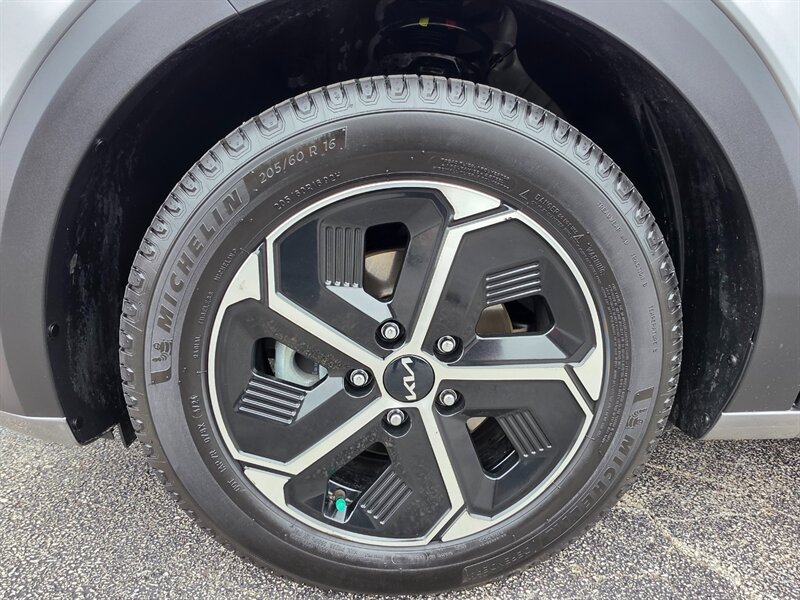 2023 Kia Niro Plug-In Hybrid EX - Photo 42 - De Pere, WI 54115