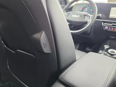 2023 Kia Niro Plug-In Hybrid EX - Photo 34 - De Pere, WI 54115