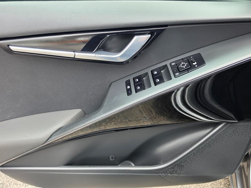 2023 Kia Niro Plug-In Hybrid EX - Photo 19 - De Pere, WI 54115