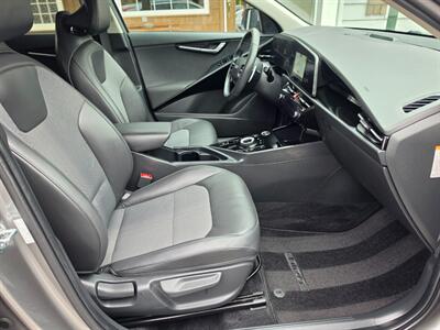 2023 Kia Niro Plug-In Hybrid EX - Photo 13 - De Pere, WI 54115