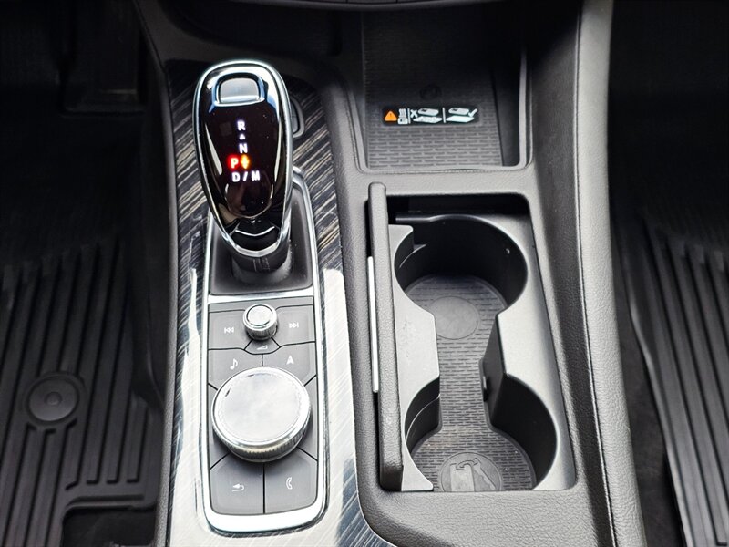 2022 Cadillac CT5 Premium Luxury - Photo 12 - De Pere, WI 54115