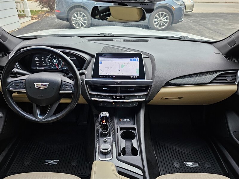 2022 Cadillac CT5 Premium Luxury - Photo 6 - De Pere, WI 54115