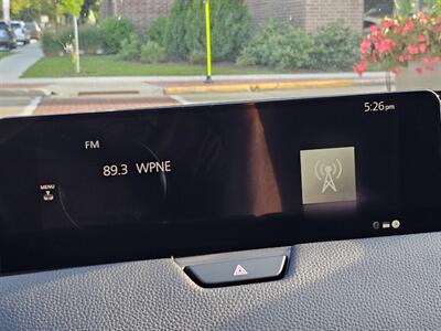2025 Mazda CX-90 Plug-in Hybrid Premium   - Photo 34 - De Pere, WI 54115