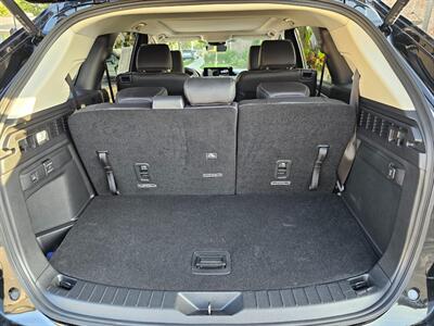 2025 Mazda CX-90 Plug-in Hybrid Premium   - Photo 16 - De Pere, WI 54115