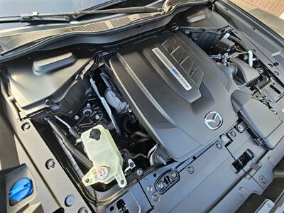 2025 Mazda CX-90 Plug-in Hybrid Premium   - Photo 30 - De Pere, WI 54115