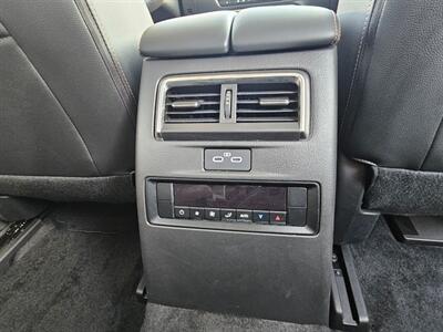 2025 Mazda CX-90 Plug-in Hybrid Premium   - Photo 37 - De Pere, WI 54115