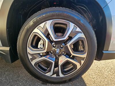 2023 Subaru Ascent Limited   - Photo 42 - De Pere, WI 54115