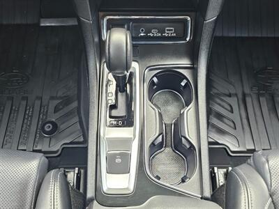 2023 Subaru Ascent Limited   - Photo 11 - De Pere, WI 54115