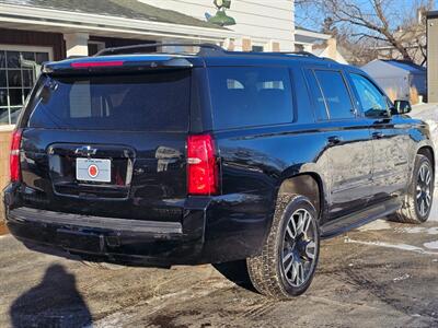 2019 Chevrolet Suburban Premier   - Photo 8 - De Pere, WI 54115