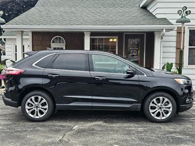 2024 Ford Edge Titanium   - Photo 2 - De Pere, WI 54115