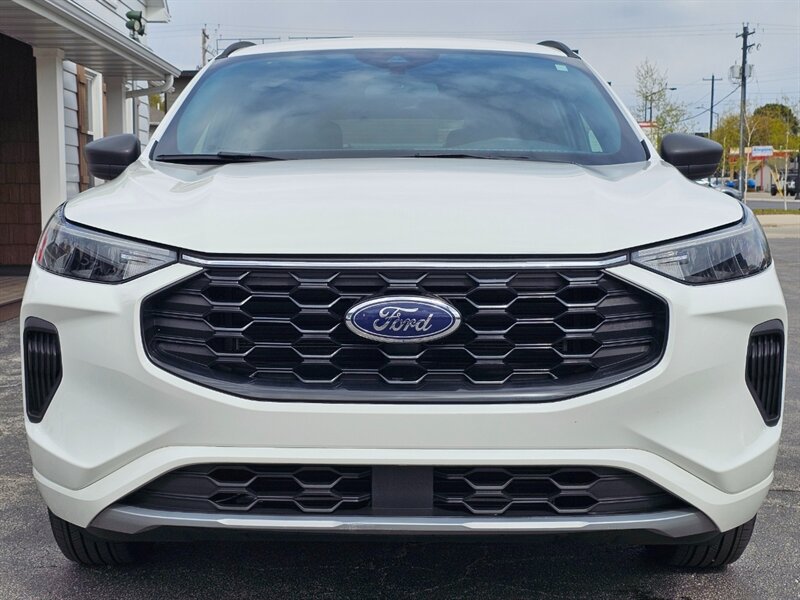 2023 Ford Escape ST-Line - Photo 21 - De Pere, WI 54115