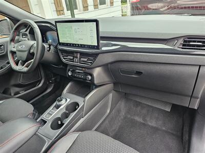 2023 Ford Escape ST-Line - Photo 11 - De Pere, WI 54115