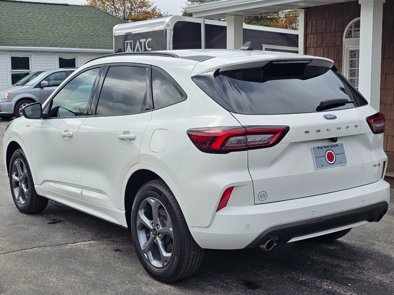 2023 Ford Escape ST-Line - Photo 26 - De Pere, WI 54115