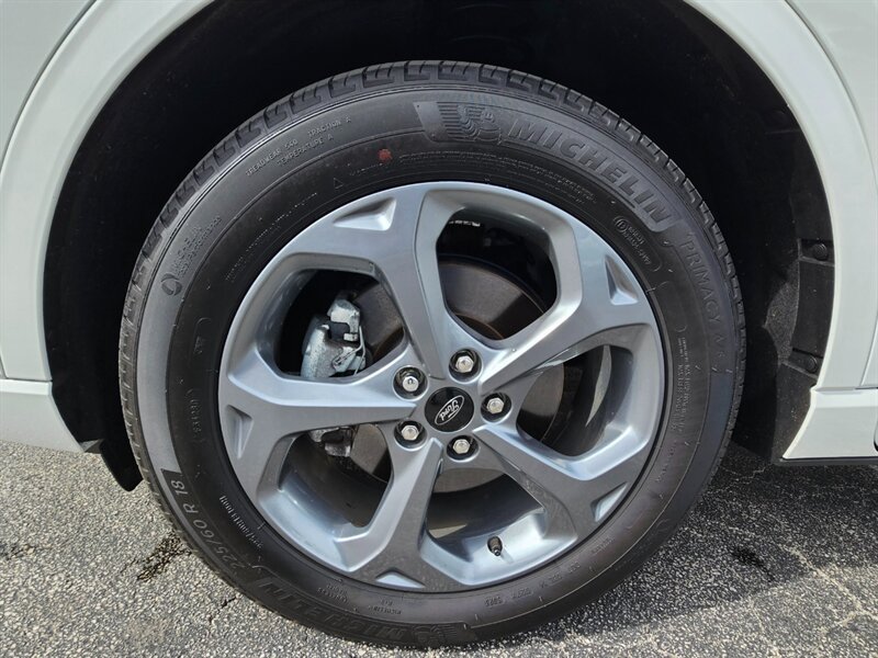 2023 Ford Escape ST-Line - Photo 38 - De Pere, WI 54115