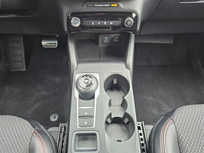 2023 Ford Escape ST-Line - Photo 10 - De Pere, WI 54115