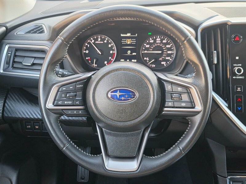 2025 Subaru Ascent Premium - Photo 5 - De Pere, WI 54115