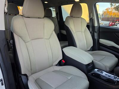 2025 Subaru Ascent Premium - Photo 12 - De Pere, WI 54115