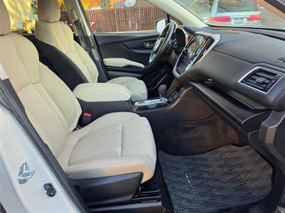 2025 Subaru Ascent Premium - Photo 11 - De Pere, WI 54115