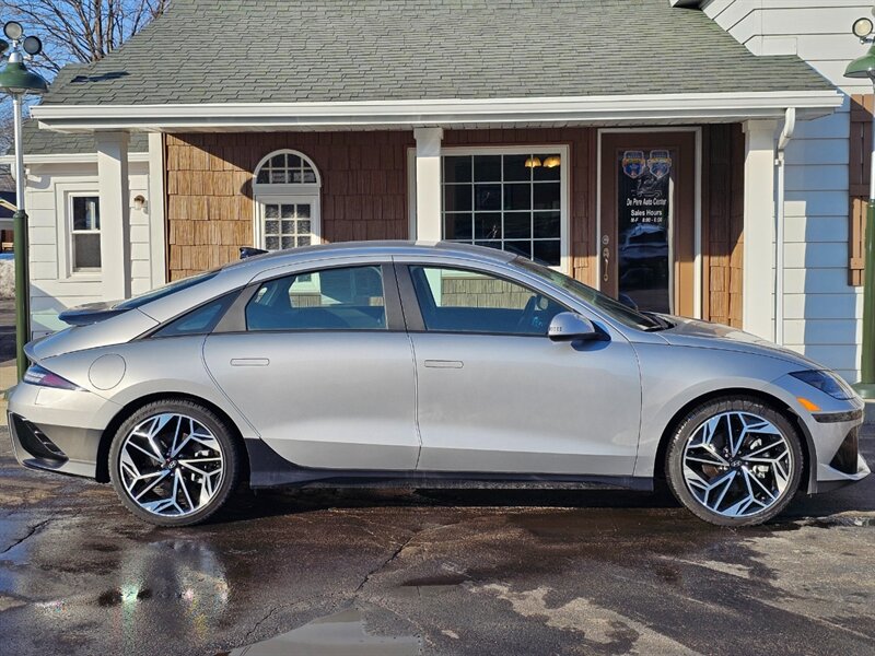 2023 Hyundai IONIQ 6 SEL - Photo 2 - De Pere, WI 54115