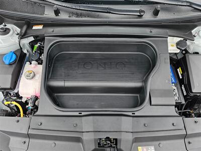 2023 Hyundai IONIQ 6 SEL   - Photo 19 - De Pere, WI 54115