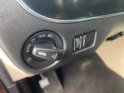 2017 Dodge Grand Caravan SXT   - Photo 16 - West Allis, WI 53214