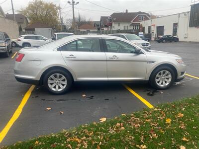 2012 Ford Taurus SE   - Photo 4 - West Allis, WI 53214