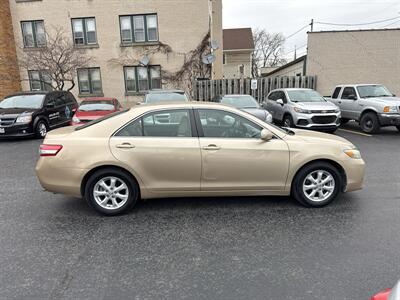 2011 Toyota Camry LE   - Photo 3 - West Allis, WI 53214
