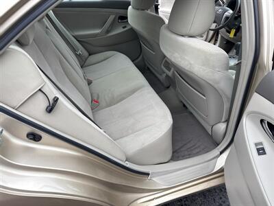 2011 Toyota Camry LE   - Photo 16 - West Allis, WI 53214