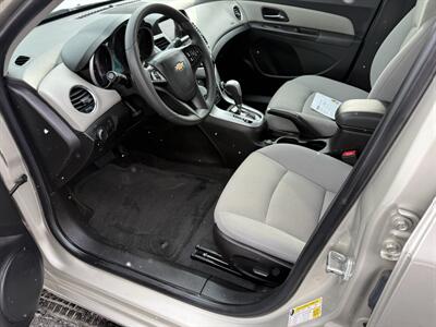 2016 Chevrolet Cruze 1LT Auto   - Photo 11 - West Allis, WI 53214