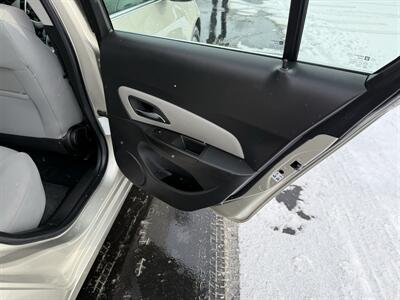 2016 Chevrolet Cruze 1LT Auto   - Photo 17 - West Allis, WI 53214