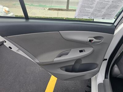 2009 Toyota Corolla LE   - Photo 14 - West Allis, WI 53214