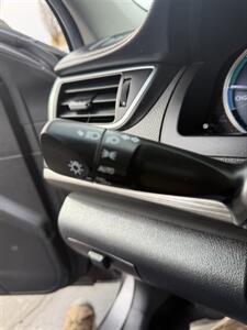 2015 Toyota Camry LE   - Photo 18 - West Allis, WI 53214