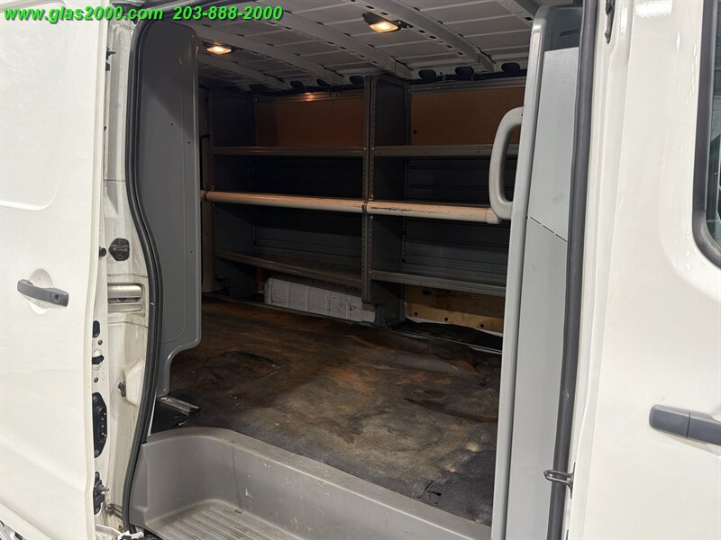 2021 Nissan NV 2500 HD SV - Photo 11 - Bethany, CT 06524