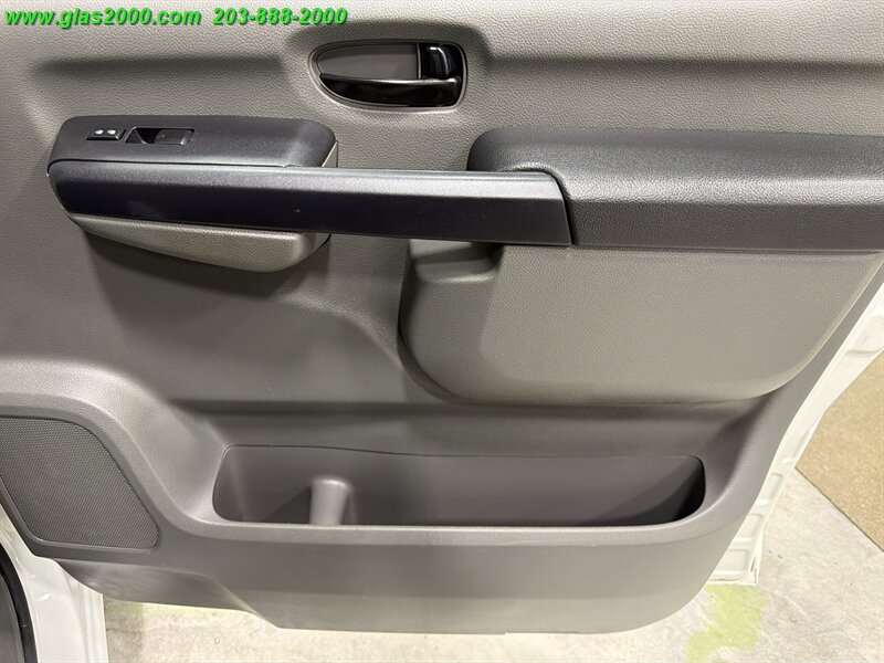 2021 Nissan NV 2500 HD SV - Photo 22 - Bethany, CT 06524