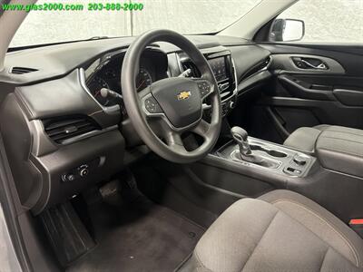 2021 Chevrolet Traverse LS - Photo 3 - Bethany, CT 06524