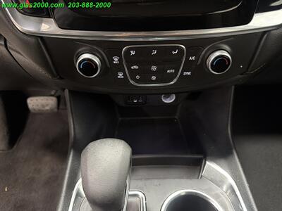 2021 Chevrolet Traverse LS - Photo 28 - Bethany, CT 06524