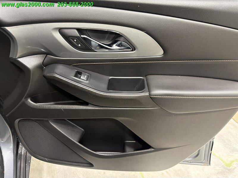 2021 Chevrolet Traverse LS - Photo 26 - Bethany, CT 06524