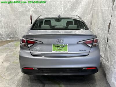 2016 Hyundai SONATA Hybrid SE   - Photo 20 - Bethany, CT 06524