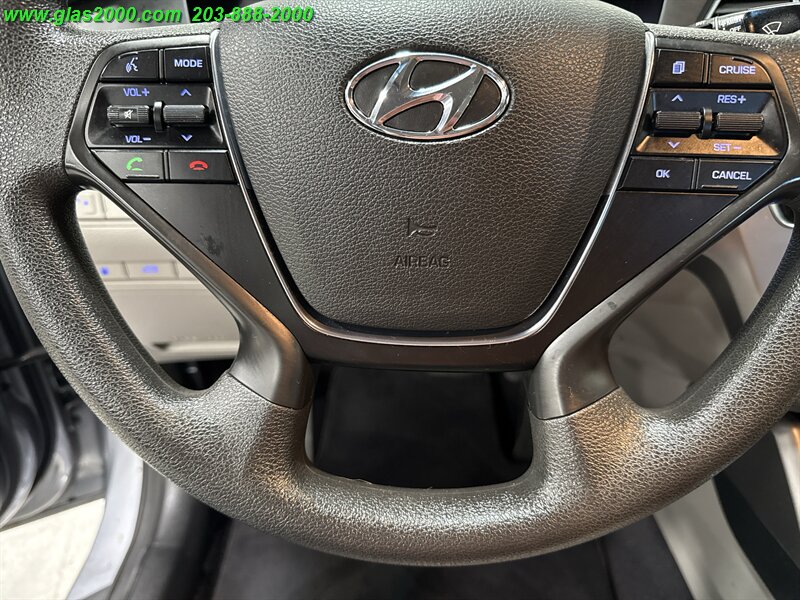 2016 Hyundai SONATA Hybrid SE   - Photo 22 - Bethany, CT 06524