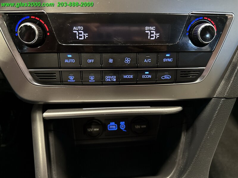 2016 Hyundai SONATA Hybrid SE   - Photo 29 - Bethany, CT 06524