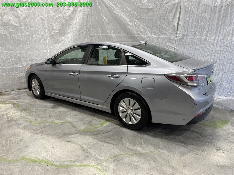 2016 Hyundai SONATA Hybrid SE   - Photo 7 - Bethany, CT 06524