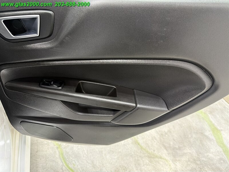 2015 Ford Fiesta ST - Photo 29 - Bethany, CT 06524
