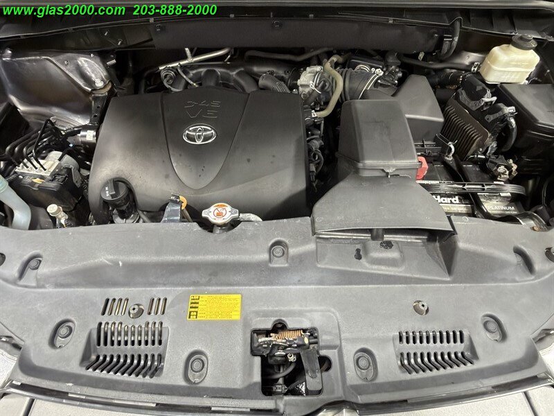 2017 Toyota Highlander XLE - Photo 18 - Bethany, CT 06524