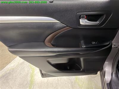 2017 Toyota Highlander XLE - Photo 31 - Bethany, CT 06524
