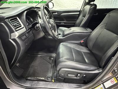 2017 Toyota Highlander XLE - Photo 23 - Bethany, CT 06524