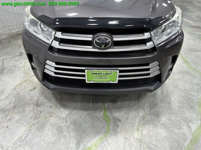2017 Toyota Highlander XLE - Photo 24 - Bethany, CT 06524