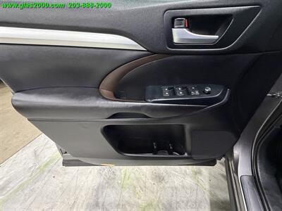 2017 Toyota Highlander XLE - Photo 25 - Bethany, CT 06524