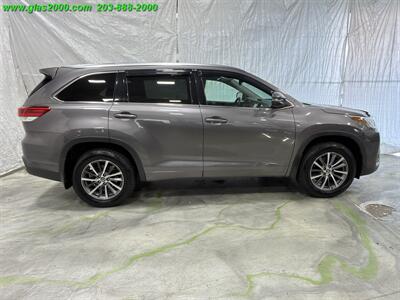2017 Toyota Highlander XLE - Photo 14 - Bethany, CT 06524