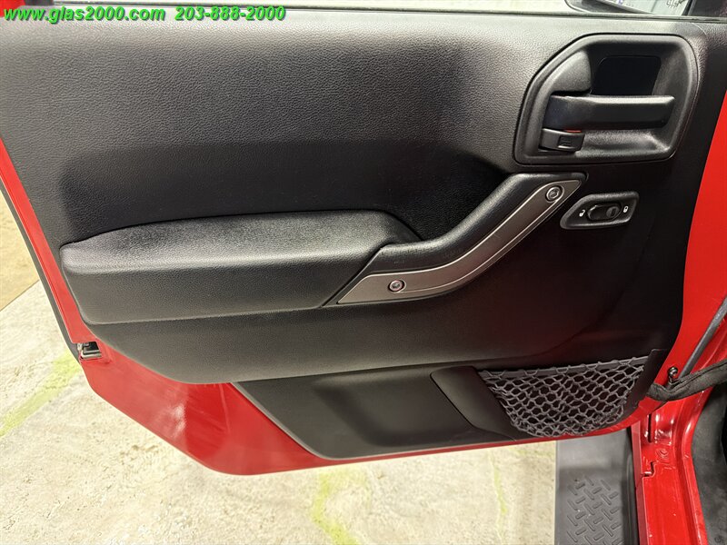 2014 Jeep Wrangler Sport - Photo 21 - Bethany, CT 06524